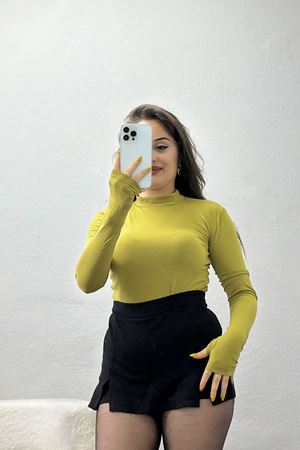 Dik Yaka Parmak Geçmeli Viskon Body Yağyeşili - 40076.599.