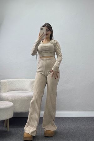 Parmak Geçmeli V Yaka İspanyol Pantolon Crop Takım Bej - 90960.1748.