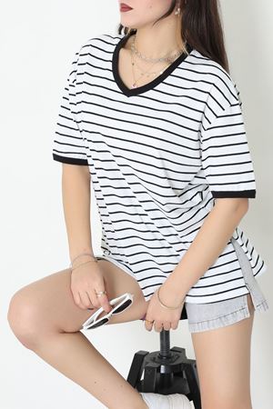 V Yaka Çizgili Rejenere Süprem Tişört Beyazsiyah - 602.1567.