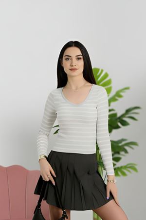 V Yaka Çizgili Kaşkorse Body Griekru - 70763.1748.