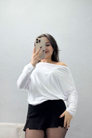 Omuz Düşümlü Asimetrik Bluz Beyaz - 22153.200.