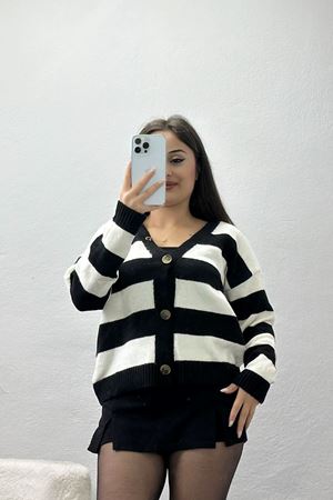 Şardonlu Düğmeli Hırka Siyahtaş - 31060.1766.