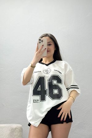 V Yaka Oversize 2 İplik Forma Tişört Beyaz - 88101.1878.