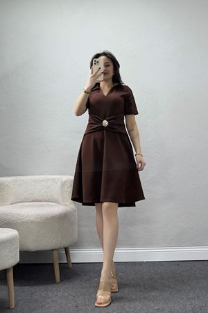 Aksesuar Detaylı Krep Kumaş Kloş Elbise Kahve - 71182.2143.