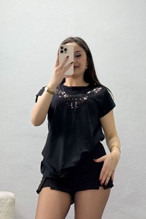 Yaka Pul İşlemeli Viskon Bluz Siyah - 70647.599.