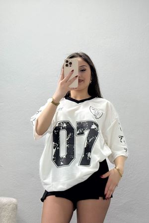 V Yaka Oversize 2 İplik Forma Tişört Beyaz - 88103.1878.