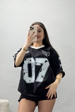 V Yaka Oversize 2 İplik Forma Tişört Siyah - 88103.1878.