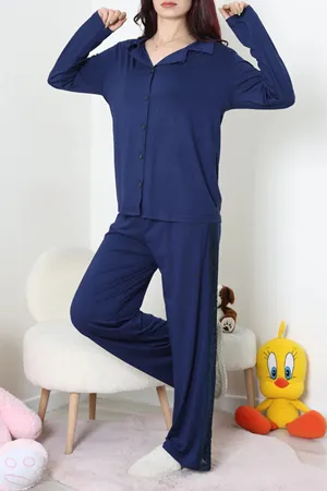 Kadın Kolları Dantel Detaylı Düğmeli Viskon Pijama Takımı Lacivert