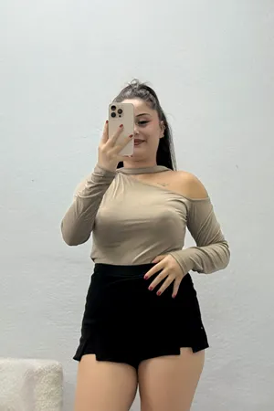 Kadın Fularlı Asimetrik Yaka Sandy Bluz Vizon