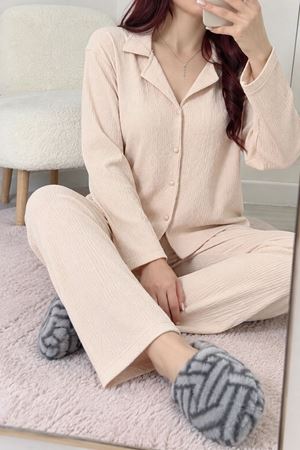 Kadın Bürümcük Düğmeli Pijama Takımı Bej