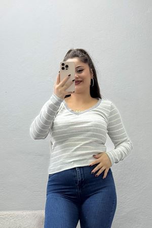 Kadın V Yaka Çizgili Kaşkorse Body Gri