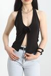 Gül Detaylı Dekolteli Bluz Siyah - 41325.1595.