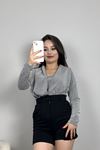 Kruvaze Yaka Vatkalı Çıtçıtlı Bluz Gümüş - 1605.2031.