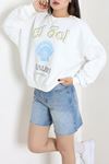 Kadın Quzu İki İplik Baskılı Sweatshirt Beyaz